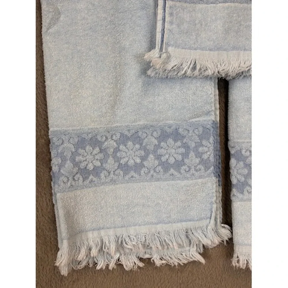 Vintage JCPenney Light Blue Floral Damask Fringed Towel Set 2 Bath 1 Hand Towel